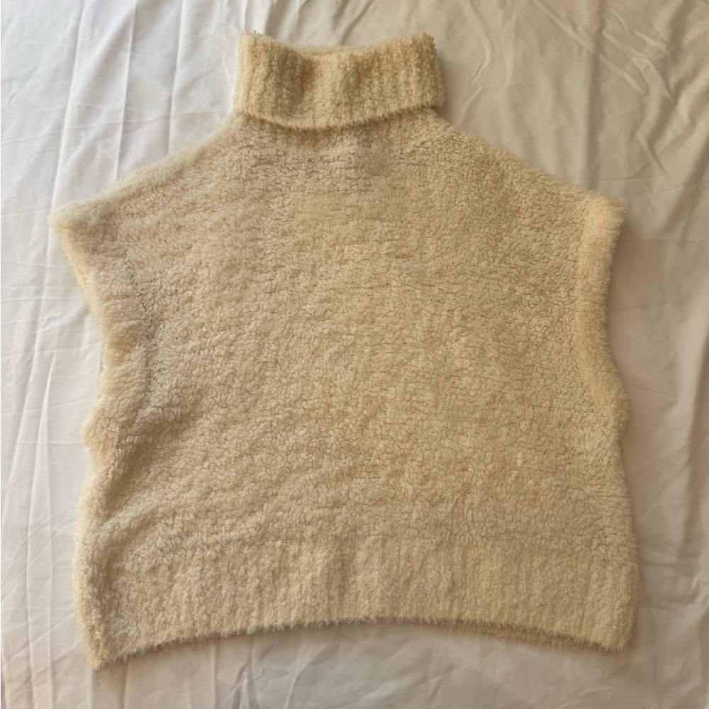 STAUD Cream Fuzzy Knit Sleeveless Turtleneck Sweater Vest XS Winter White